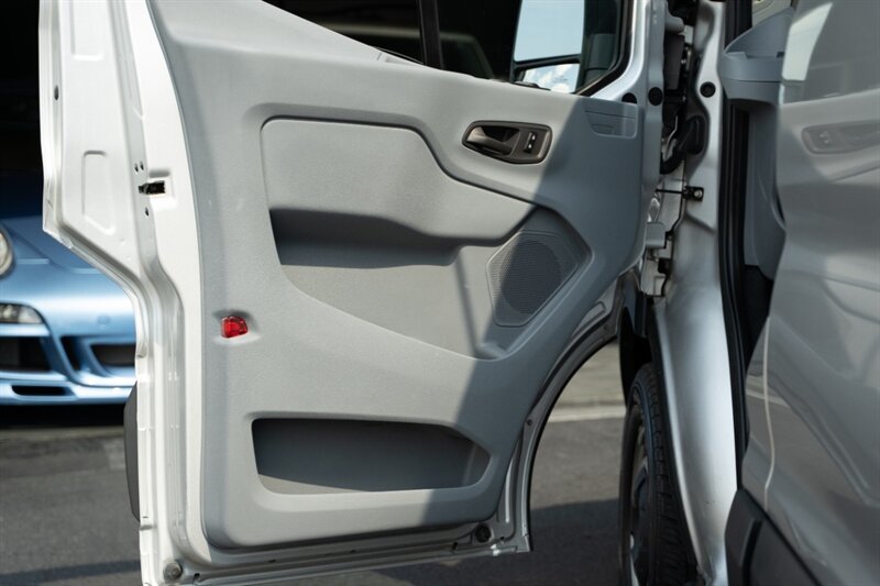 2016 Ford Transit 250 - Photo 29 - Neptune City, NJ 07753