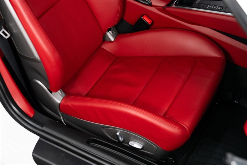 2013 Porsche 911 Carrera 4S - Photo 17 - Neptune City, NJ 07753