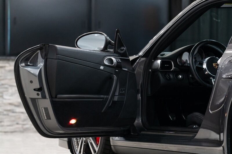 2012 Porsche 911 Turbo   - Photo 27 - Neptune City, NJ 07753