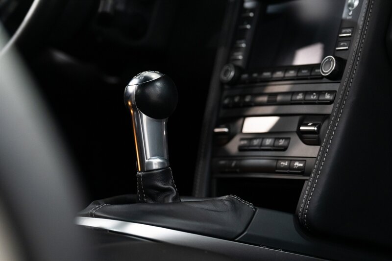 2012 Porsche 911 Turbo   - Photo 29 - Neptune City, NJ 07753