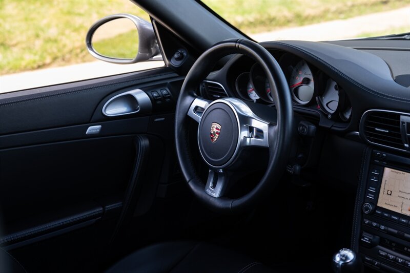 2012 Porsche 911 Turbo   - Photo 22 - Neptune City, NJ 07753