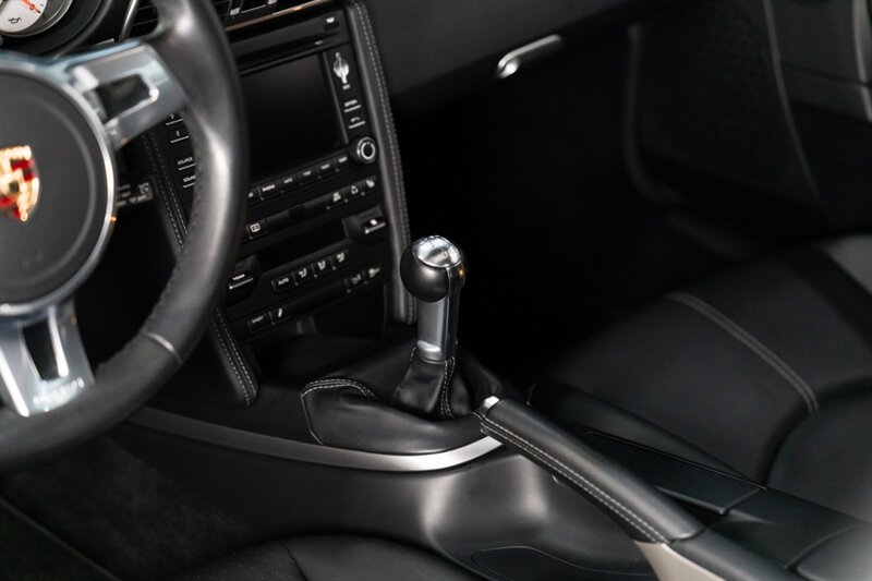 2012 Porsche 911 Turbo   - Photo 69 - Neptune City, NJ 07753