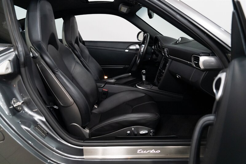 2012 Porsche 911 Turbo   - Photo 14 - Neptune City, NJ 07753