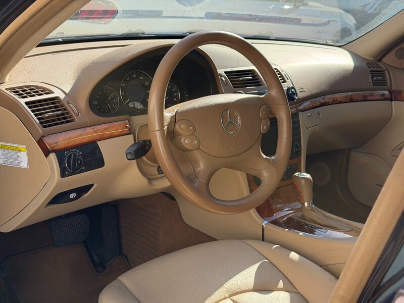 2008 Mercedes-Benz E 350 4MATIC - Photo 4 - Neptune City, NJ 07753