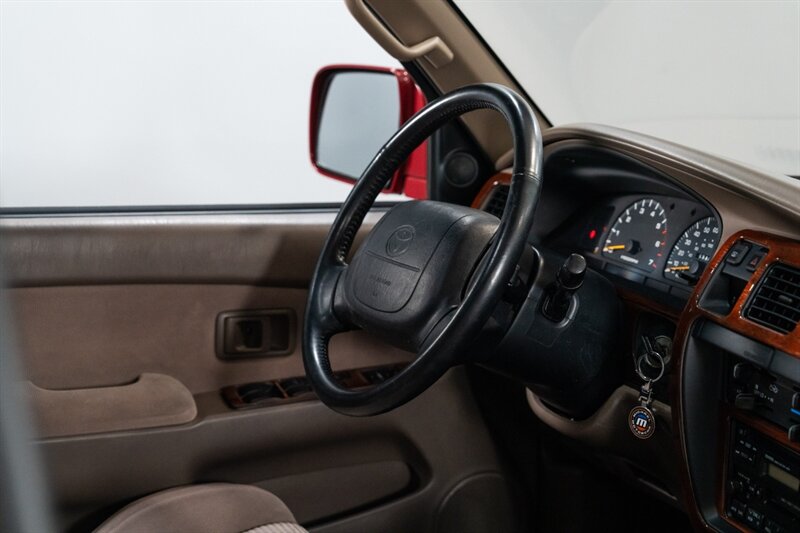 1997 Toyota 4Runner SR5   - Photo 65 - Neptune City, NJ 07753