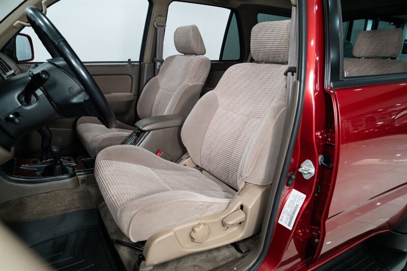 1997 Toyota 4Runner SR5   - Photo 14 - Neptune City, NJ 07753