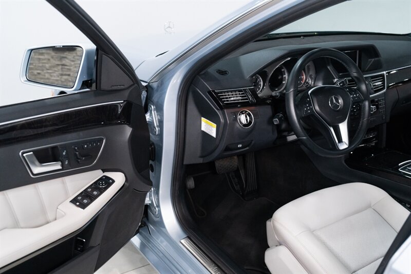 2013 Mercedes-Benz E 350 BlueTEC Luxury   - Photo 31 - Neptune City, NJ 07753