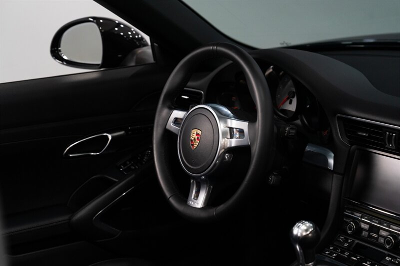 2013 Porsche 911 Carrera S   - Photo 24 - Neptune City, NJ 07753