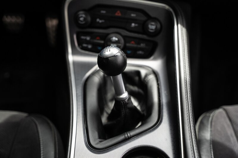2015 Dodge Challenger R/T Plus - Photo 28 - Neptune City, NJ 07753