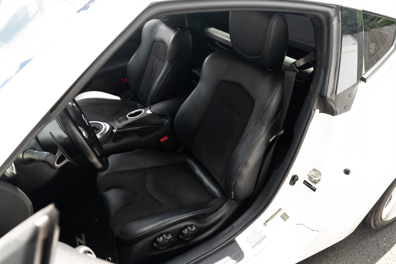 2012 Nissan 370Z Touring   - Photo 12 - Neptune City, NJ 07753