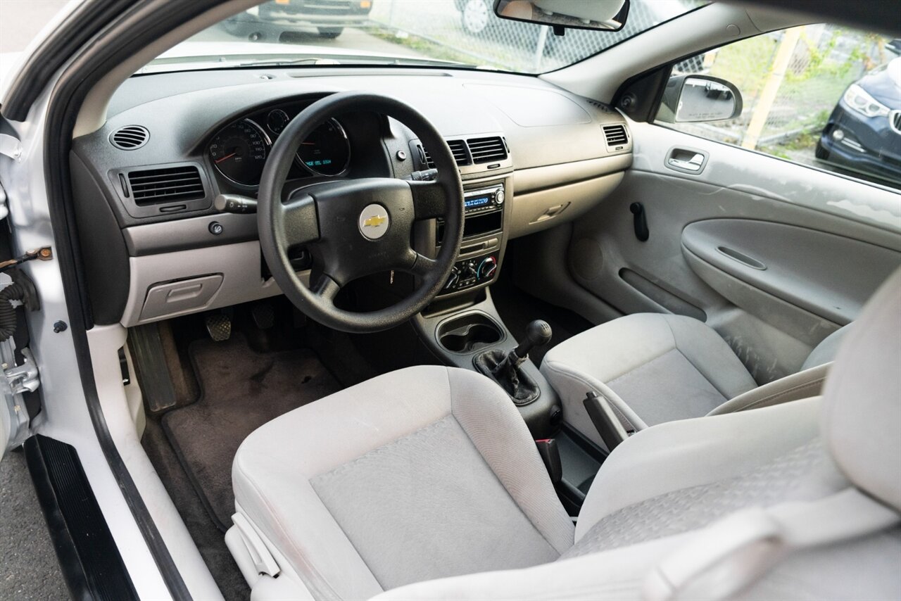 2005 Chevrolet Cobalt   - Photo 8 - Neptune City, NJ 07753