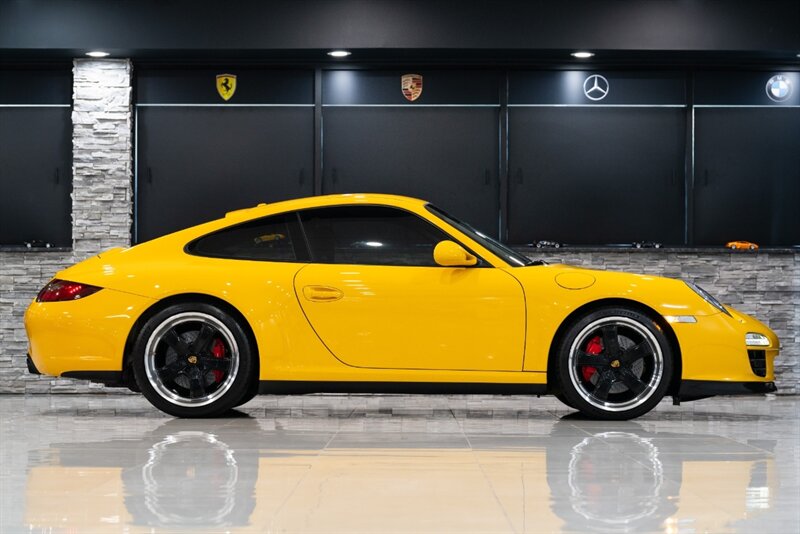 2010 Porsche 911 Carrera 4S - Photo 13 - Neptune City, NJ 07753