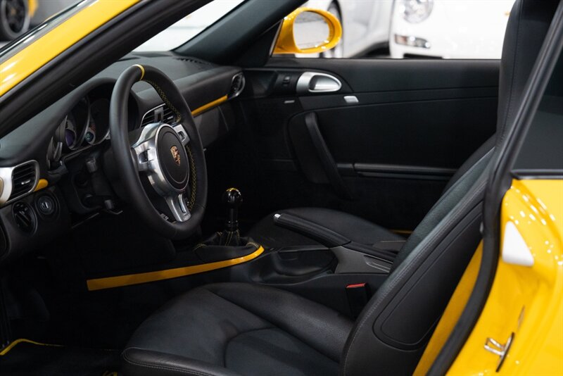 2010 Porsche 911 Carrera 4S - Photo 24 - Neptune City, NJ 07753