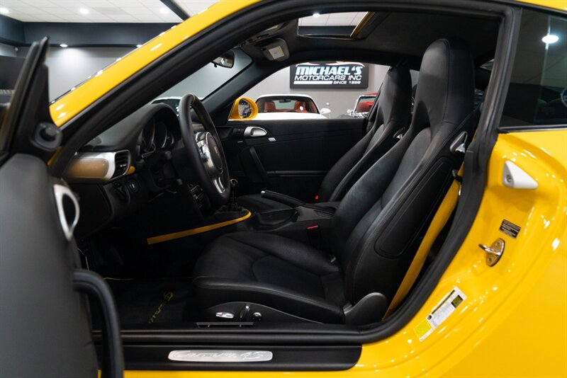 2010 Porsche 911 Carrera 4S - Photo 26 - Neptune City, NJ 07753