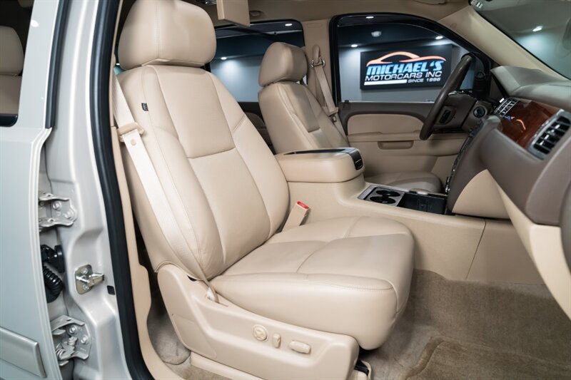 2012 GMC Yukon XL SLT 2500 - Photo 23 - Neptune City, NJ 07753