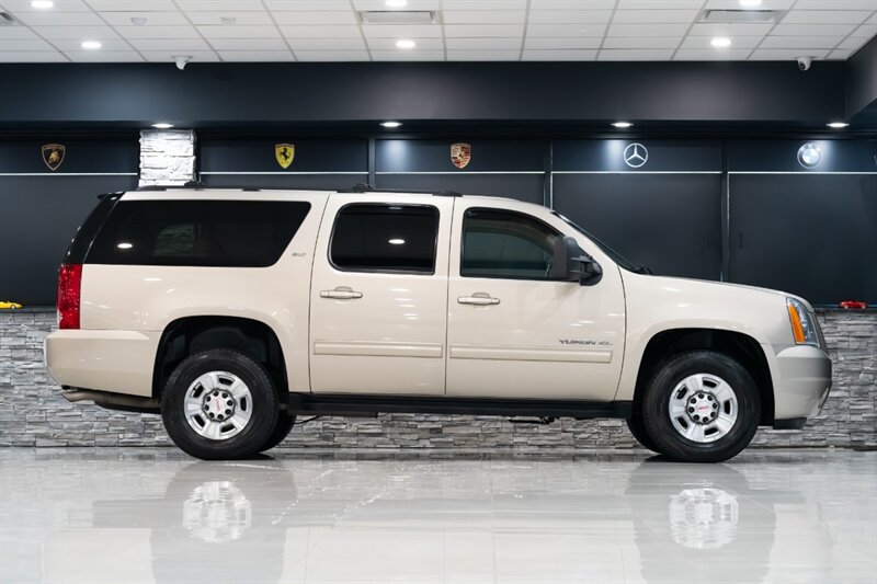 2012 GMC Yukon XL SLT 2500 - Photo 5 - Neptune City, NJ 07753