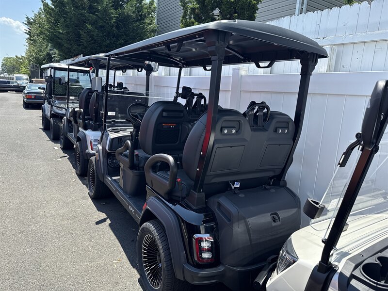 2025 ICON E40FX - Photo 2 - Neptune City, NJ 07753