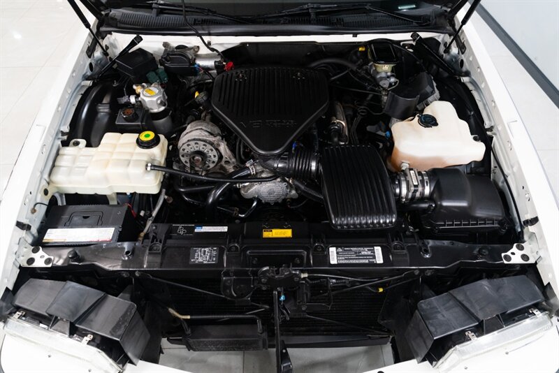 1995 Cadillac Fleetwood   - Photo 37 - Neptune City, NJ 07753