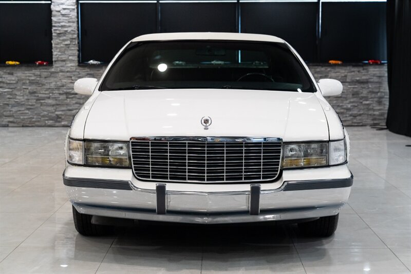 1995 Cadillac Fleetwood   - Photo 48 - Neptune City, NJ 07753