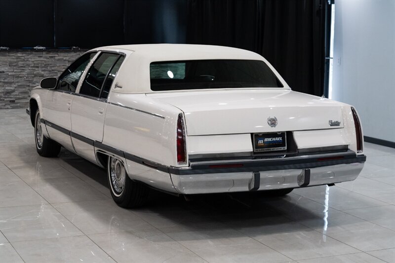 1995 Cadillac Fleetwood   - Photo 45 - Neptune City, NJ 07753