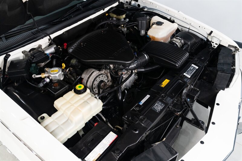 1995 Cadillac Fleetwood   - Photo 38 - Neptune City, NJ 07753