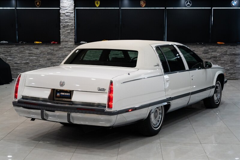 1995 Cadillac Fleetwood   - Photo 46 - Neptune City, NJ 07753