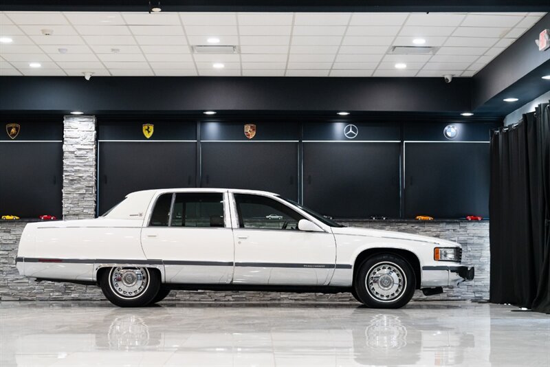 1995 Cadillac Fleetwood   - Photo 7 - Neptune City, NJ 07753