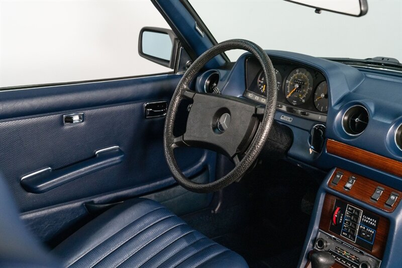 1980 Mercedes-Benz 280CE   - Photo 16 - Neptune City, NJ 07753