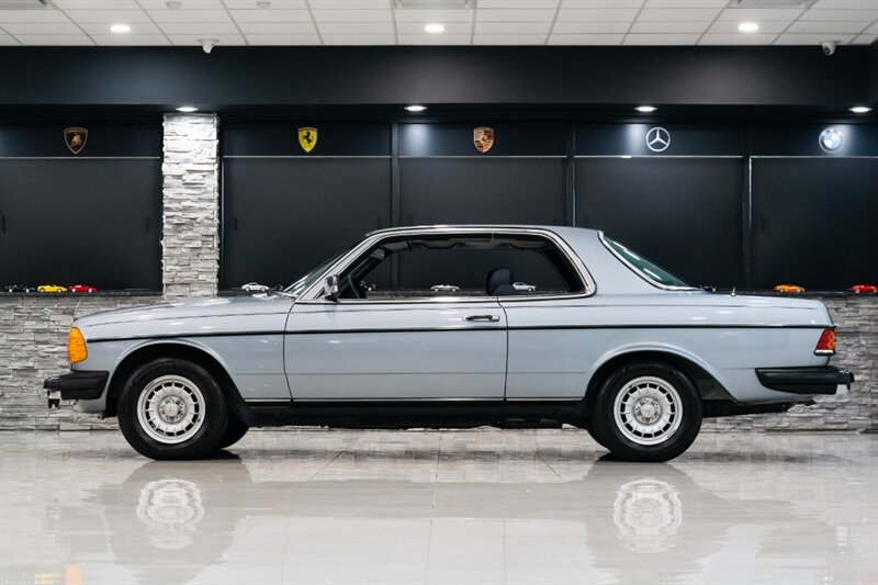 1980 Mercedes-Benz 280CE   - Photo 5 - Neptune City, NJ 07753