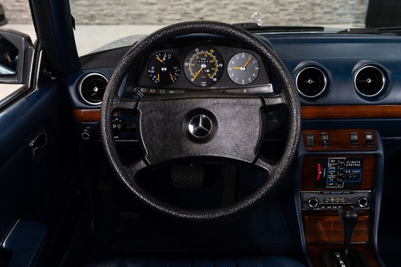 1980 Mercedes-Benz 280CE   - Photo 4 - Neptune City, NJ 07753