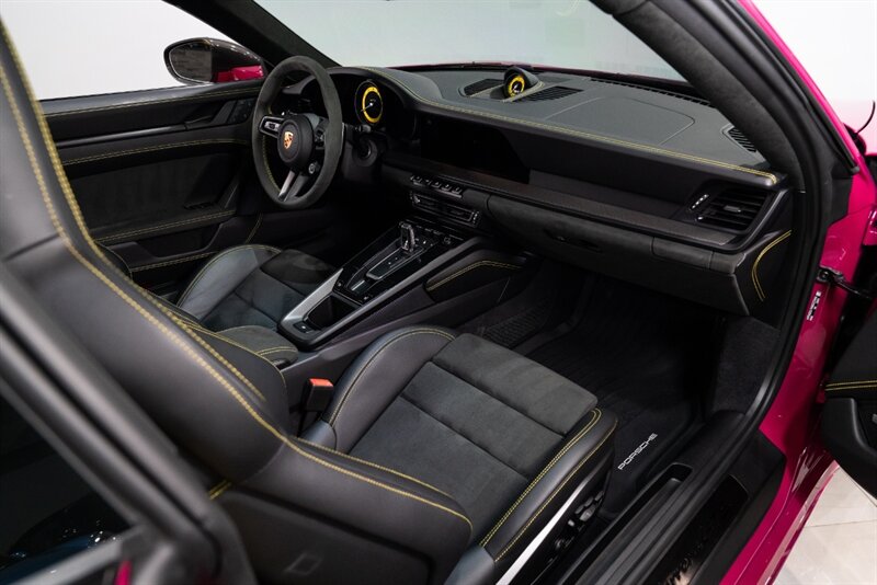 2022 Porsche 911 Carrera GTS   - Photo 27 - Neptune City, NJ 07753