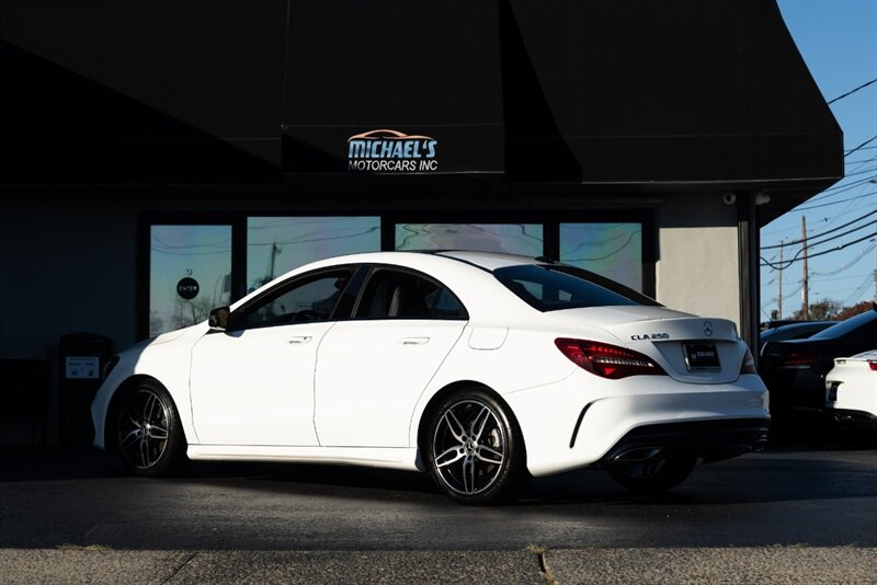 2019 Mercedes Benz CLA 250 4MATIC photo 2