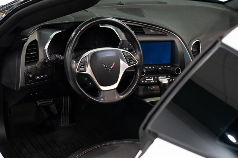 2014 Chevrolet Corvette Stingray Z51   - Photo 10 - Neptune City, NJ 07753