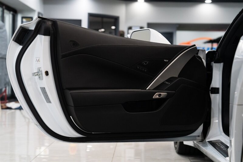 2014 Chevrolet Corvette Stingray Z51   - Photo 26 - Neptune City, NJ 07753