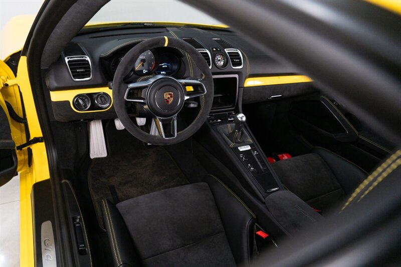 2016 Porsche Cayman GT4 - Photo 15 - Neptune City, NJ 07753