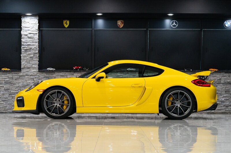 2016 Porsche Cayman GT4 - Photo 3 - Neptune City, NJ 07753