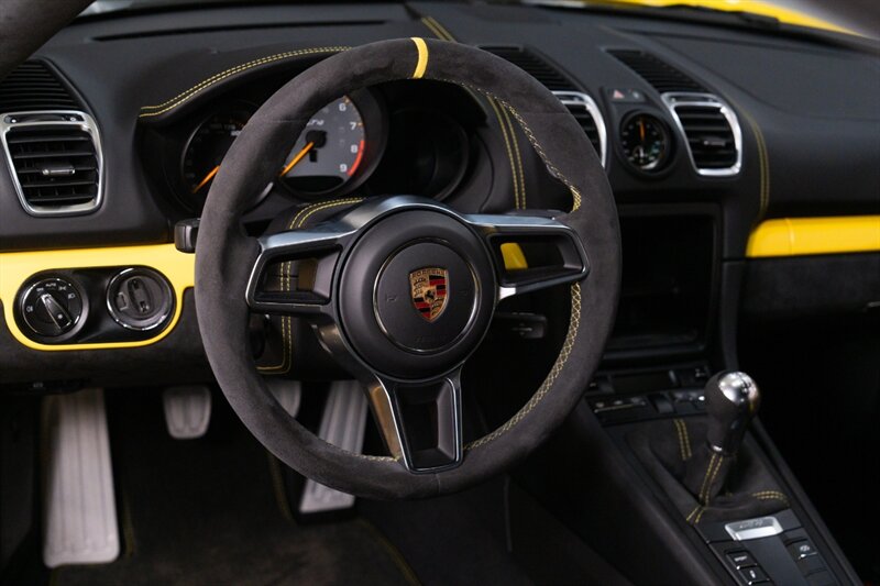 2016 Porsche Cayman GT4 - Photo 16 - Neptune City, NJ 07753