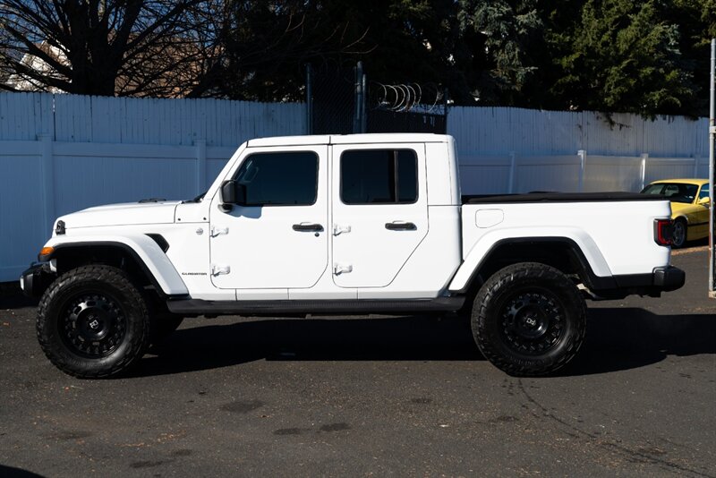 2020 Jeep Gladiator Overland   - Photo 2 - Neptune City, NJ 07753