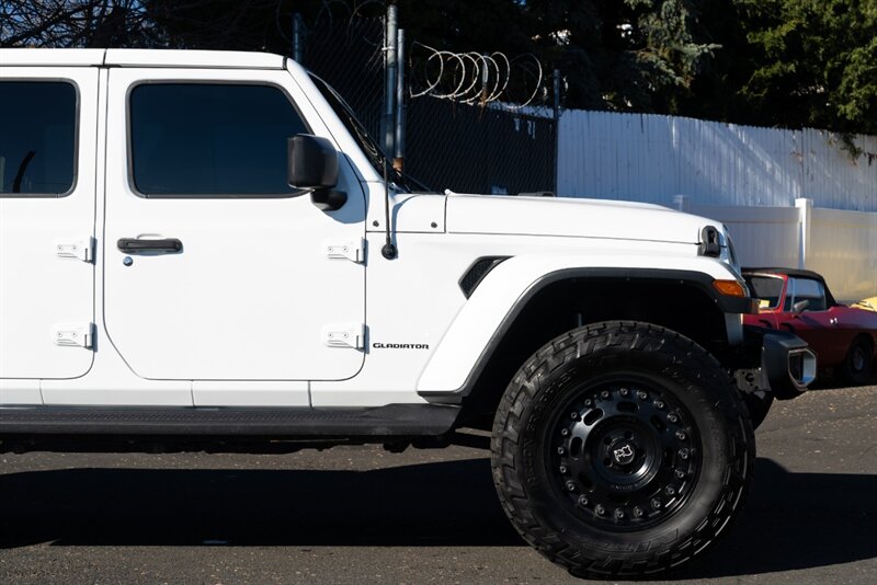 2020 Jeep Gladiator Overland   - Photo 34 - Neptune City, NJ 07753