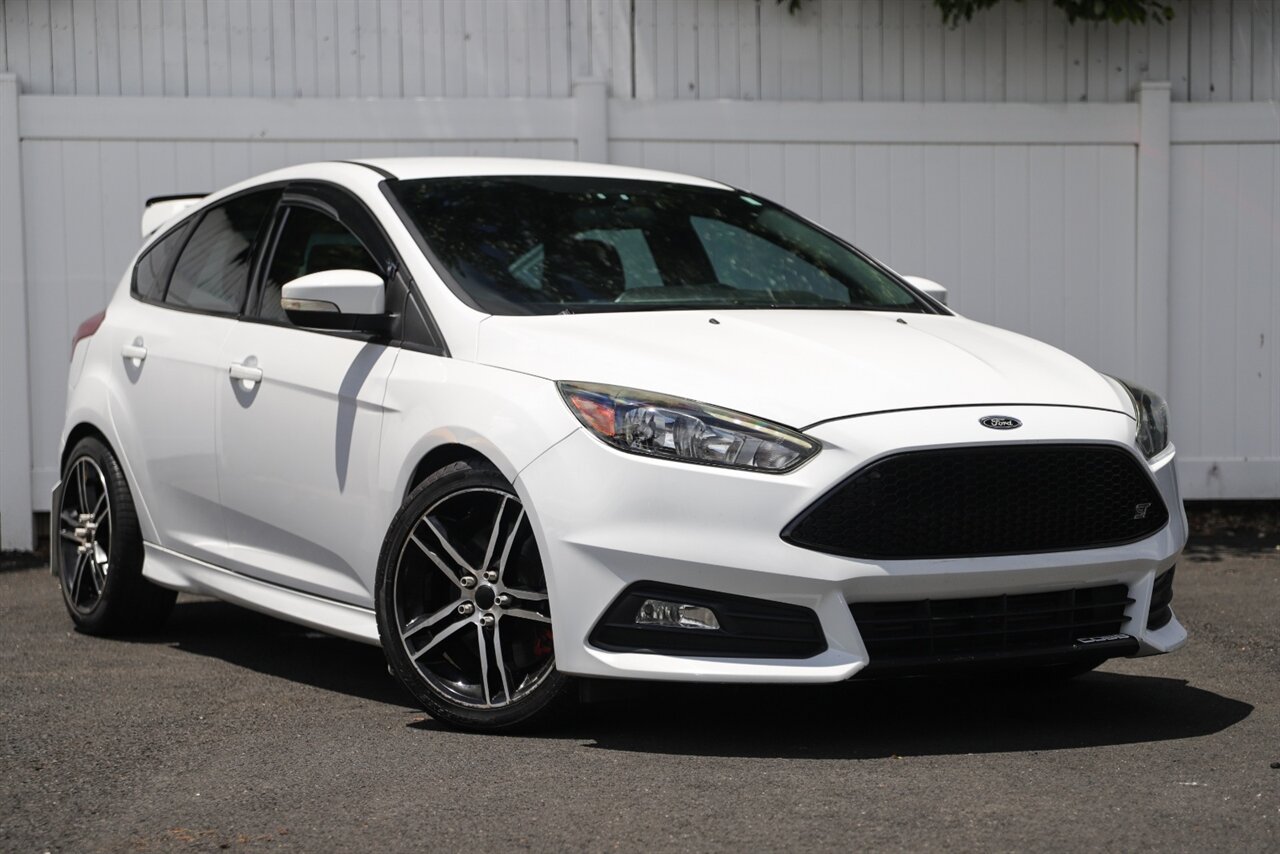 2017 Ford Focus ST   - Photo 8 - Neptune City, NJ 07753