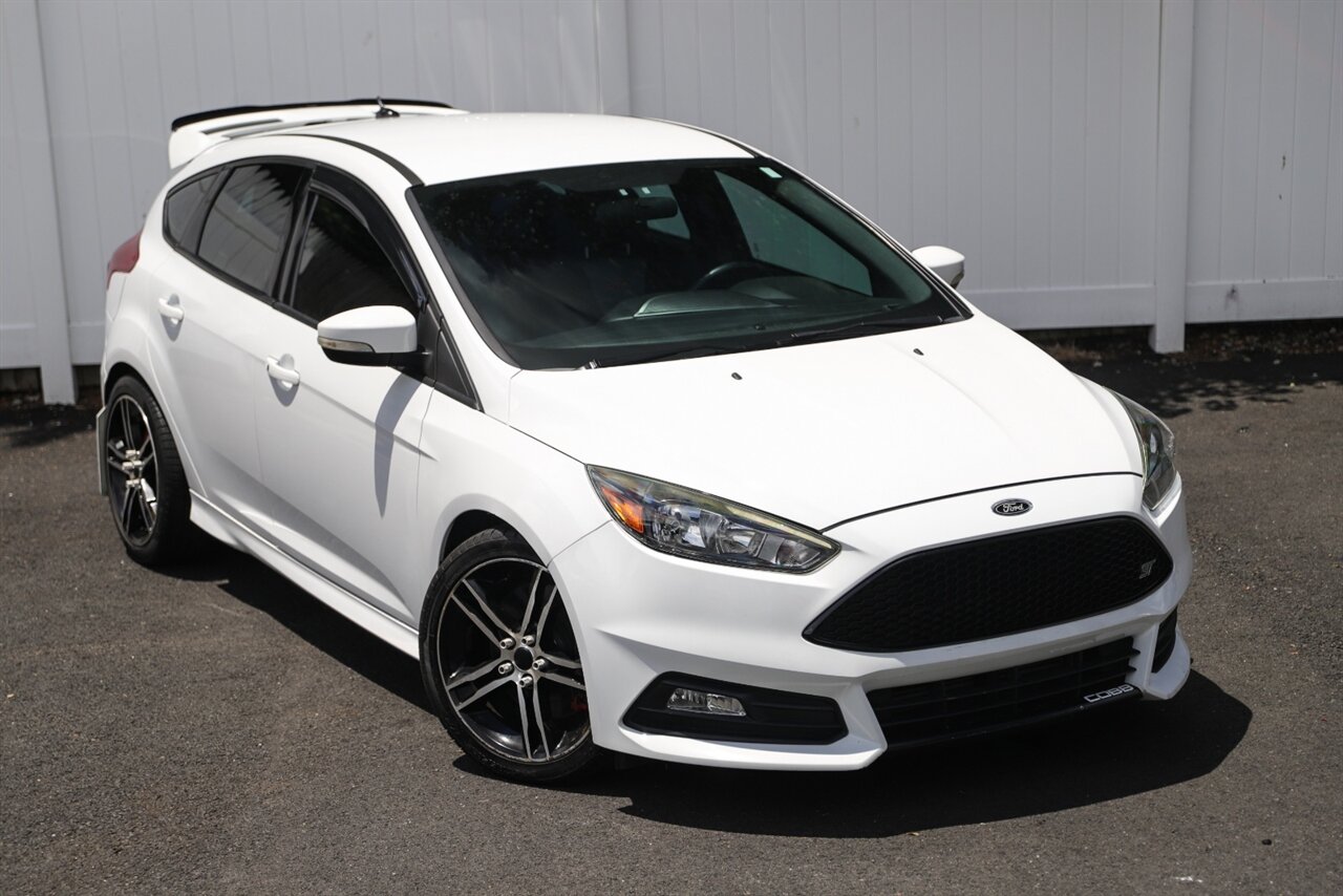 2017 Ford Focus ST   - Photo 35 - Neptune City, NJ 07753