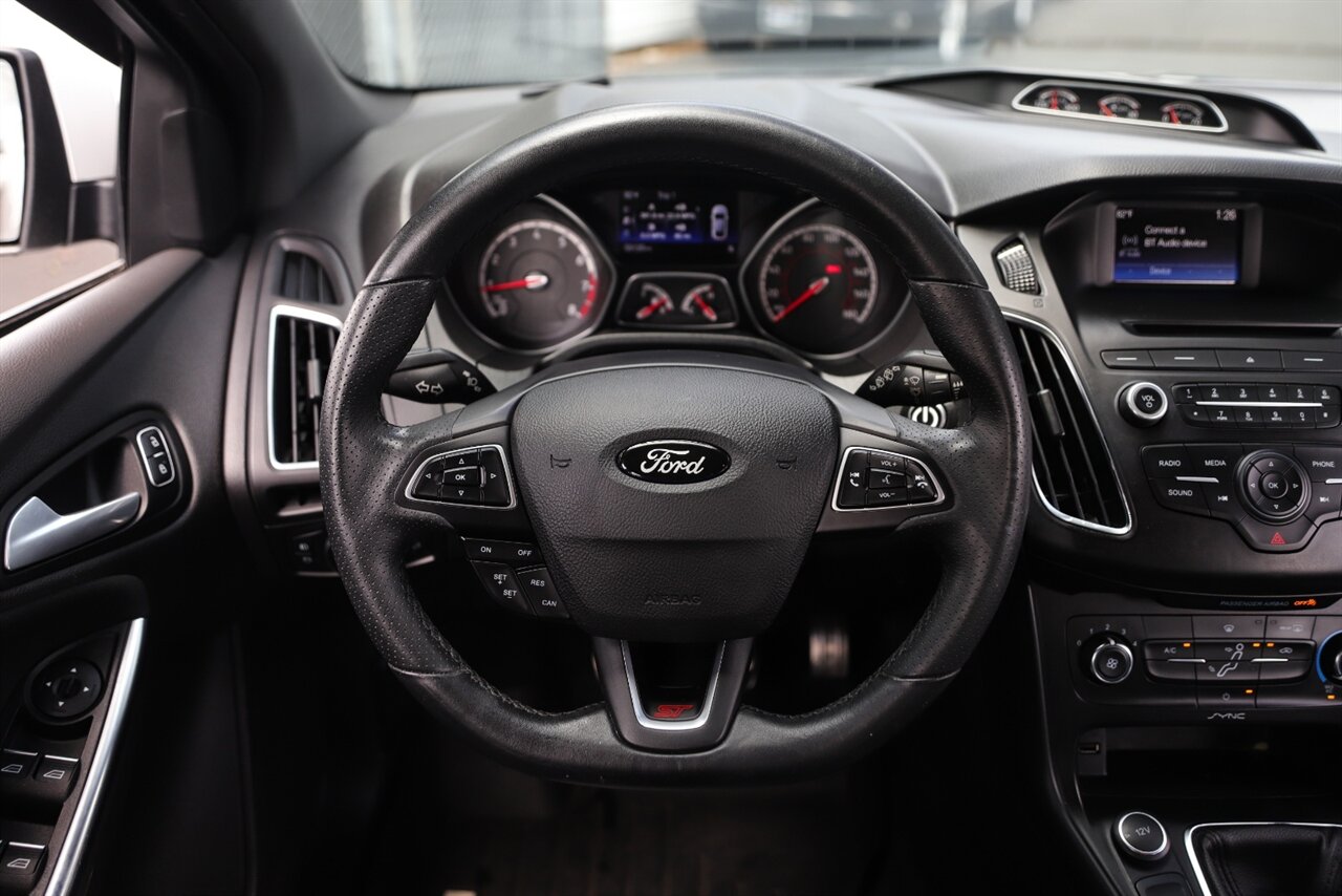 2017 Ford Focus ST   - Photo 20 - Neptune City, NJ 07753