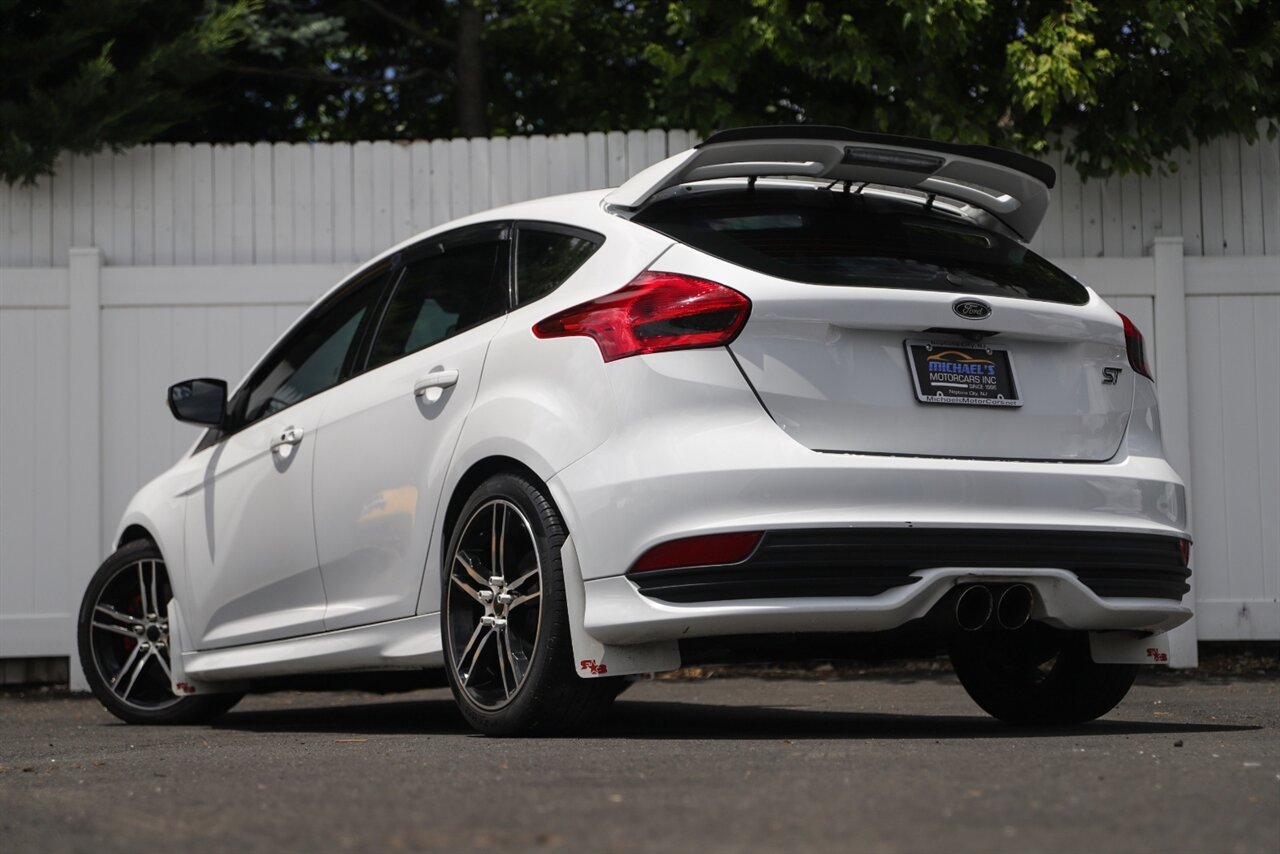 2017 Ford Focus ST   - Photo 38 - Neptune City, NJ 07753