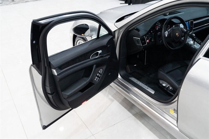 2011 Porsche Panamera 4S   - Photo 11 - Neptune City, NJ 07753