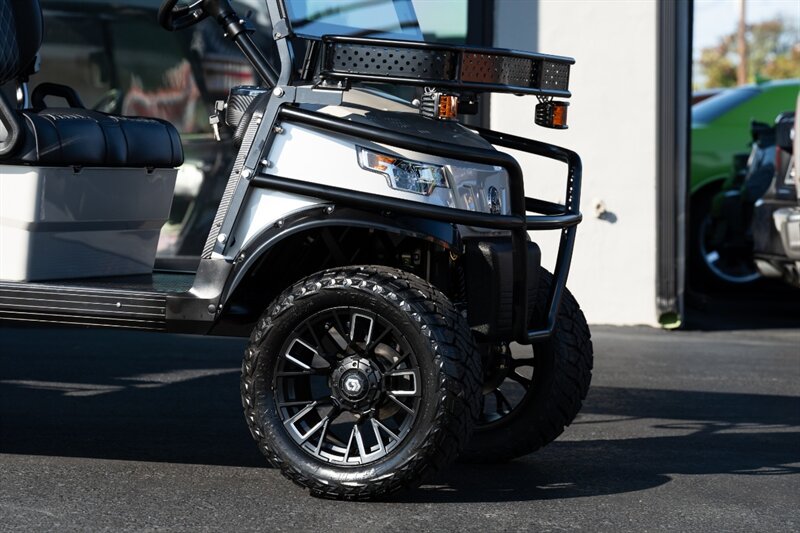 2025 ICONEPIC E60L   - Photo 8 - Neptune City, NJ 07753