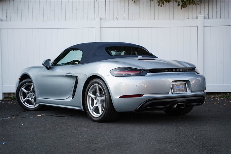 2018 Porsche 718 Boxster   - Photo 4 - Neptune City, NJ 07753