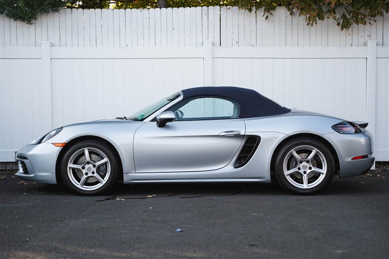 2018 Porsche 718 Boxster   - Photo 3 - Neptune City, NJ 07753