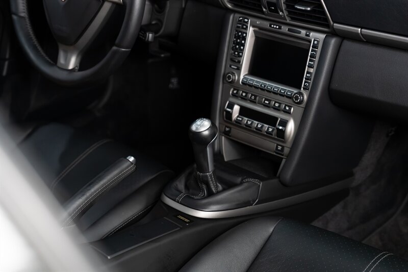 2007 Porsche 911 Carrera - Photo 44 - Neptune City, NJ 07753