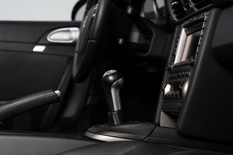 2007 Porsche 911 Carrera - Photo 33 - Neptune City, NJ 07753