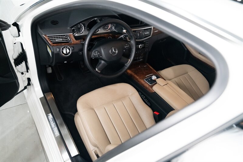 2012 Mercedes-Benz E 550 Sport 4MATIC - Photo 13 - Neptune City, NJ 07753